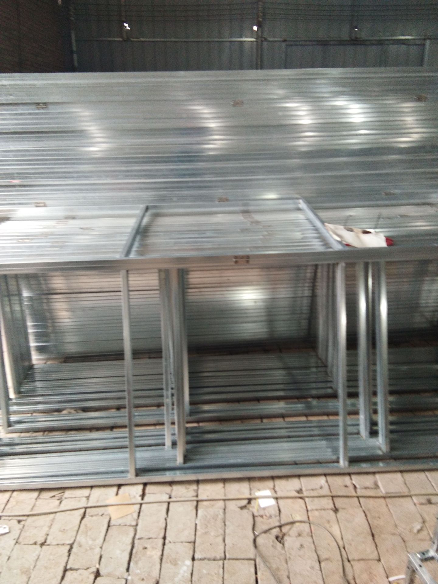 Metal floor stacking mall folding stacking head 7 02