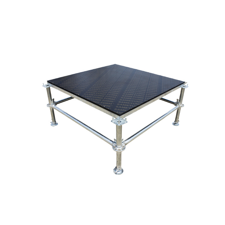 Easy to build a T-stage for performances and events 34 01